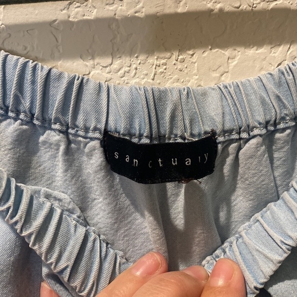 Sanctuary Charlotte Off the Shoulder Chambray Top - Picture 2 of 5